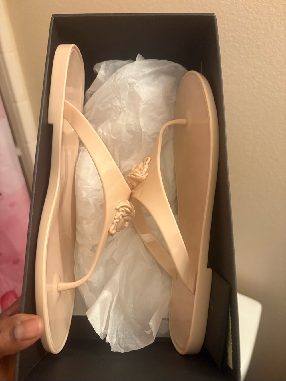 Versace rose pink Medusa Jelly Thong Sandals - Picture 4 of 9